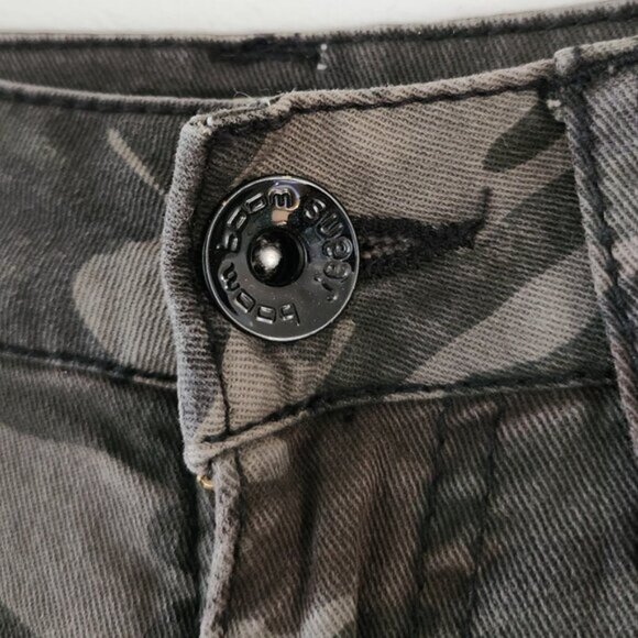 Bad Ass Distressed Skinny Army Pants Studded Pockets and Ruched Hem Size 0 b14 - Picture 3 of 7